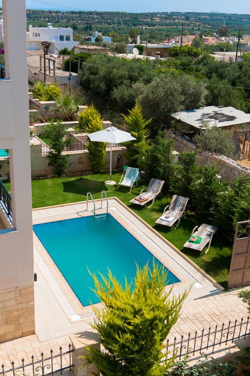 Villa Harmony-Crete Residences Adelianos Kampos Rum bild