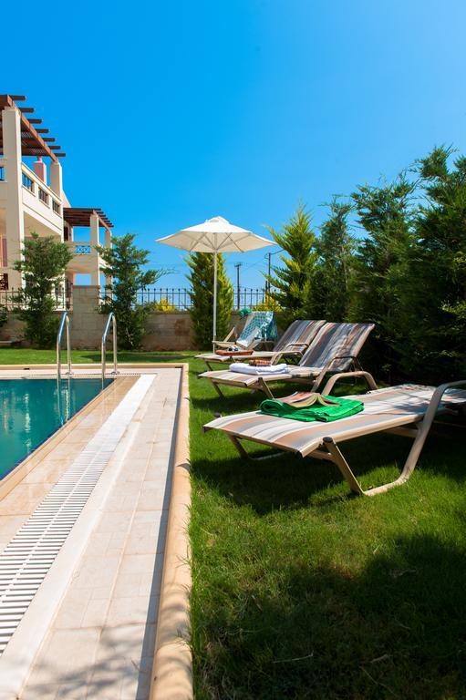 Villa Harmony-Crete Residences Adelianos Kampos Rum bild