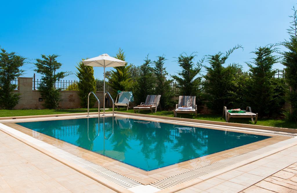 Villa Harmony-Crete Residences Adelianos Kampos Rum bild