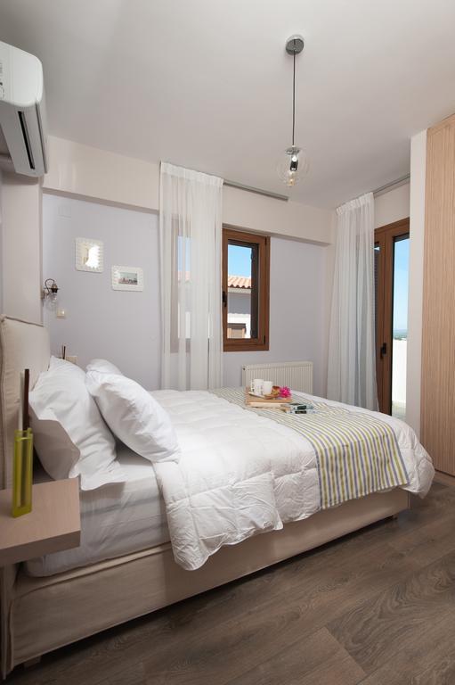 Villa Harmony-Crete Residences Adelianos Kampos Rum bild